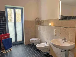 Unique vacation apartment for 6 to 8 people with a historic ambience - Image 3