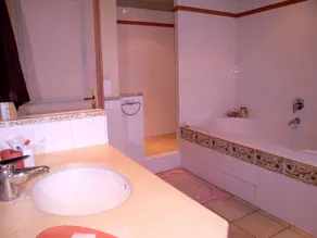 Villa de charme avec piscine privée - Image 2