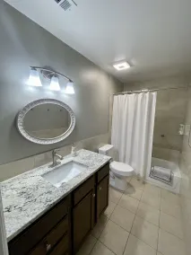 Renovated cozy and clean house near UofA - Image 3