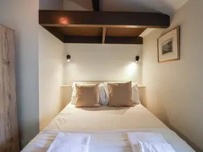 Drake's Hideaway - Image 5