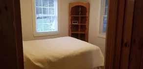 Cozy Lake View House - Image 4