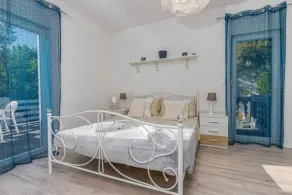 Apartment in Croatia near the Adriatic Coast - Image 4