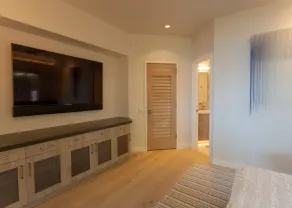 Gorgeous Oceanfront Paia Bay Home - Image 3