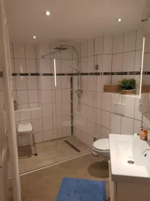 Very central apartment / 150m to the gr. Plöner See / Fewo 2 / Boxspringb. 2x2,20m - Image 3