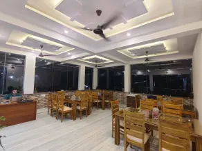 Shiv Vilas Palace - Image 3