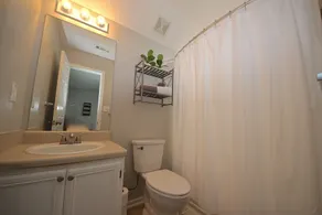 Peaceful Peachtree Villa - Image 3