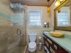 Excellent Location ~ Island Surf Cottage ~ Sleeps 4 - Image 3