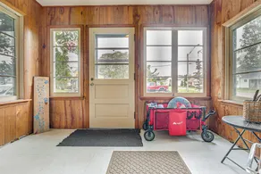Ontonagon Home W/ Fire Pit - Steps To Beach! - Image 4