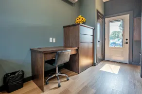 Lux Hotel - Image 2