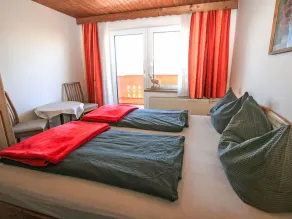 Fin lejlighed i villa for 5 personer med WIFI, TV, balkon og kæledyr tilladt - Image 5