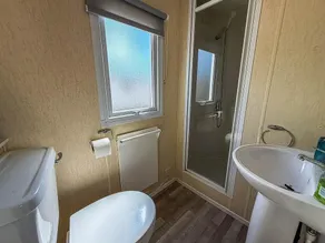 Great Caravan At Valley Farm Holiday Park, Essex Ref 46583V - Image 3