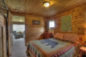 🐾Digby's Overlook - Small cabin just minutes from downtown Rangeley, dog friendly - Image 5
