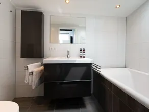 Villa nær Veerse Meer med Haveudsigt - Image 2