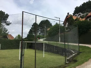 Casa em Condomínio Fechado a 1,2 km do Famoso Baden Baden. - Image 2