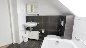6-person villa Edersee with its own sauna in Dormio Resort Eifeler Tor - Image 3
