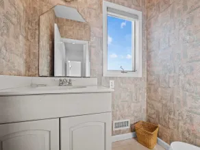 6BR Oceanfront House in North Topsail Beach - Sleeps 17 - Image 2