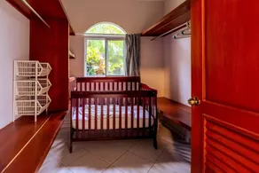 4BD guest-friendly villa in secured residence, pool/cable TV/Wi-Fi/shuttle bus - Image 2