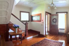 Historic Officer's Quarters House on Great Diamond Island Near Beaches - Image 2