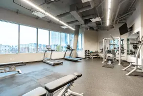 Sophari Bellevue Tower Apts - Image 2