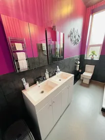 PHOENIX Apartments - Image 4
