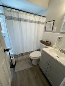 Cozy 2 Bedroom Unit Minutes From Downtown Cincinnati! - Image 3