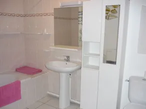 Seneste store T4 100 m2, sydvendt. Samlet udsigt over havet ved 180 ° SOUTH STORBRITANNIEN - Image 3