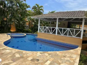 Beautiful, cozy family home in a gated community with 3 bedrooms (1 suite). - Image 5
