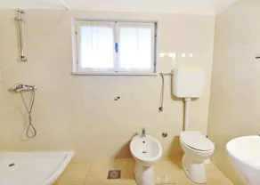 Holiday apartment with air conditioning - Image 2