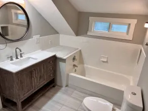 Urban Farmhouse; Remodeled, Fenced, Pet Friendly - Image 4