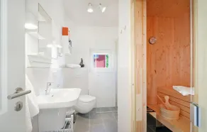 Stunning Home In Krems Iiwarderbrück - Image 4