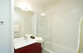 Wifi, ski-in/ski-out & foot of the slopes, swimming pool, terrace, balcony, tv, ski locker, 62m² - Image 4