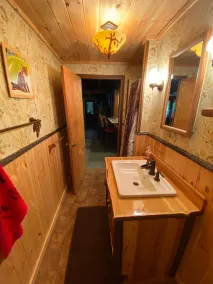 Vintage Vermilion - Cabins & Retreat (Main Cabin) - Image 4
