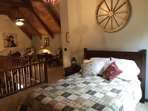 The Cabin at Flat Rock Farms - rustic charm on a beautiful former horse farm - Image 5