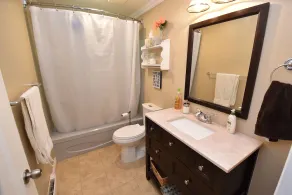 Epic Sunsets - Waterfront Cottage 4 Bedrooms, 2 Bathrooms - Image 2