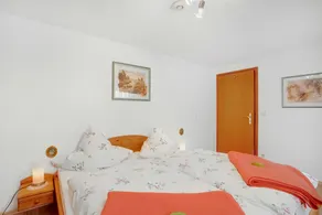 Appartement \"König\" avec terrasse, Wi-Fi, jardin et vue sur les montagnes - Image 4