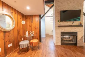 Chimney Hill - 04) Second Floor Suite 4 - Image 4