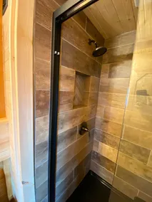 Ark Encounter★ Lakefront Front Cabin, Dock Water Slides, Screened Porch Hot Tub★ - Image 4