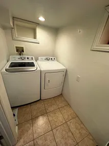Cozy, Convenient Holladay Bungalow w/ Amenities - Image 2