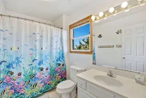 4 br, 2 Min Walk to Beach, hot tub, water view - Image 3