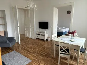 Sunny apartment right on the Augarten - Image 5