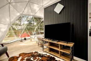 Glamping dome w hot tub & mountain views - Image 5