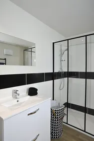 CHARMING APARTMENT WITH TERRACE IN A QUIET RESIDENCE NEAR JONZAC CENTER - Image 3