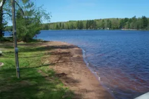 Smuk udsigt over vestlige søer på den storslåede Turtle Flambeau Flowage! - Image 2