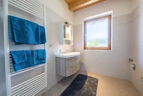 Incantevole cottage a Eckgenn con Wi-Fi, vista sulle montagne, giardino e terrazza - Image 4