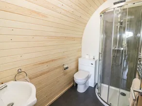 AILSA CRAIG, pet friendly, character holiday cottage in Great Witley - Image 2