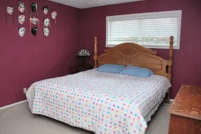 Spacious and Comfortable Family Home – Close to Beach, Golf, 1.5 blocks to beach - Image 4