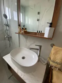 La Maison des Olives Bleues, au Coeur dun Verger, Entre Terre et mer - Image 3