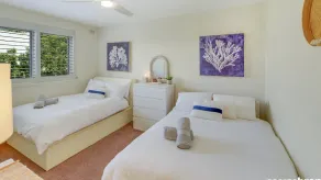 Marese 6 - Cosy and Tranquil Beachfront Unit - Image 4