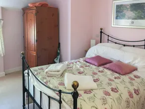 Dating back to 1750 and retaining much of its character and charm. - Image 4