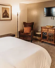 116 · Timeless #116 - Hotel Phillips - Image 4